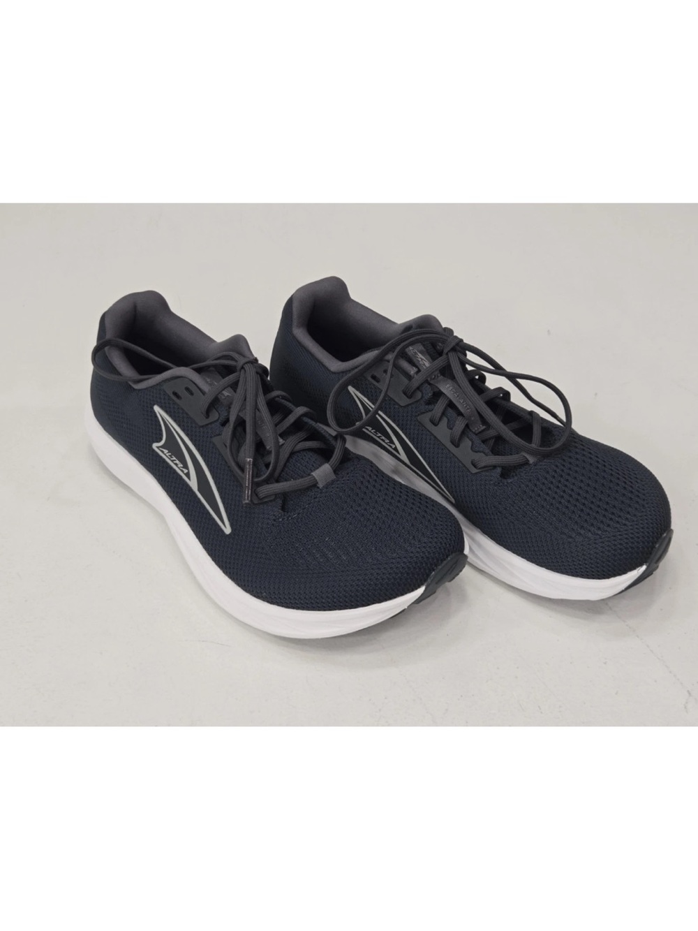 Altra Escalante 4 Trail Shoes Womens 8 Black Running Athletic Stability Sneaker